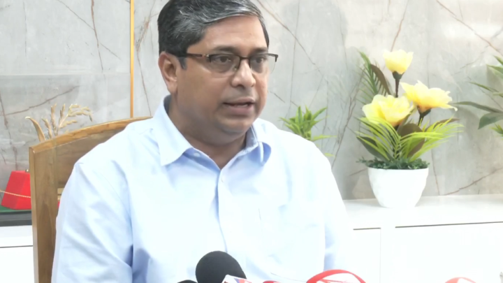 সচিবের স্বাক্ষর ছাড়াই প্রকল্প অনুমোদন করেছেন উপদেষ্টা আসিফ: প্রতিমন্ত্রী শাহে আলম