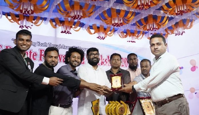 সমাপনী অনুষ্ঠানের মধ্য দিয়ে শেষ হলো চতুর্থ এসডিএস ডিবেট ফেস্টিভাল