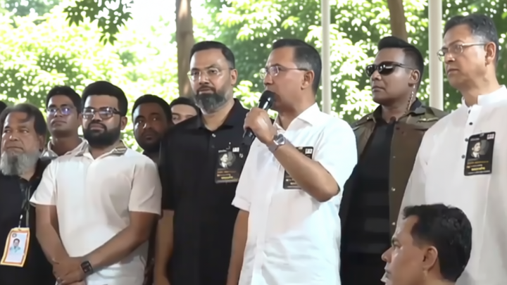 আসুন, যারা দেশ গঠনে কাজ করছেন তাদের সহযোগিতার চেষ্টা করি: প্রধানমন্ত্রী