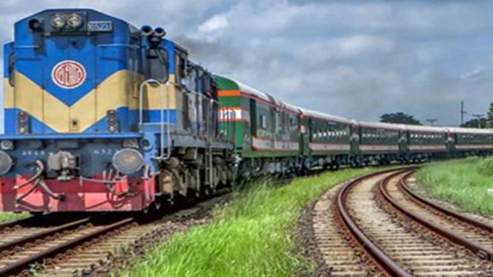 ট্রেনের ইঞ্জিন বিকল, ঢাকা- ময়মনসিংহ ট্রেন চলাচল বন্ধ