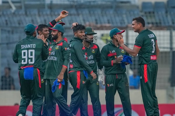 মোসাদ্দেকের মহাকাব্যিক প্রত্যাবর্তন, অস্ট্রেলিয়া বিপক্ষে ঐতিহাসিক জয় বাংলাদেশের