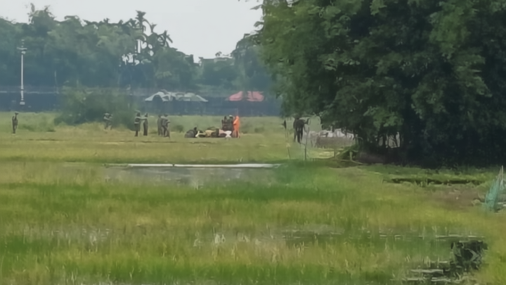 পঞ্চগড় সীমান্তে বিএসএফের পুশ-ইন চেষ্টা, শূন্যরেখায় ১০ জন