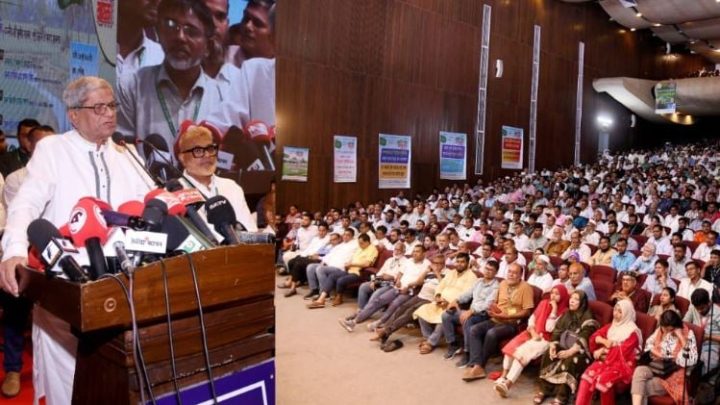 ‘শ্রেষ্ঠ কৃষক পুরস্কার’ চালুর উদ্যোগ নেওয়া হবে: স্থানীয় সরকার মন্ত্রী