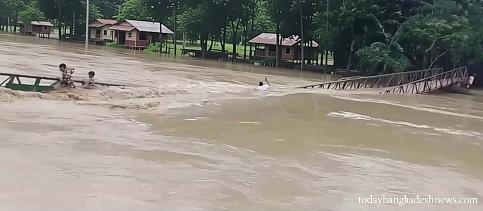 শেরপুরে পাহাড়ি ঢলে বেইলি সেতু ভেঙে যোগাযোগ বিচ্ছিন্ন