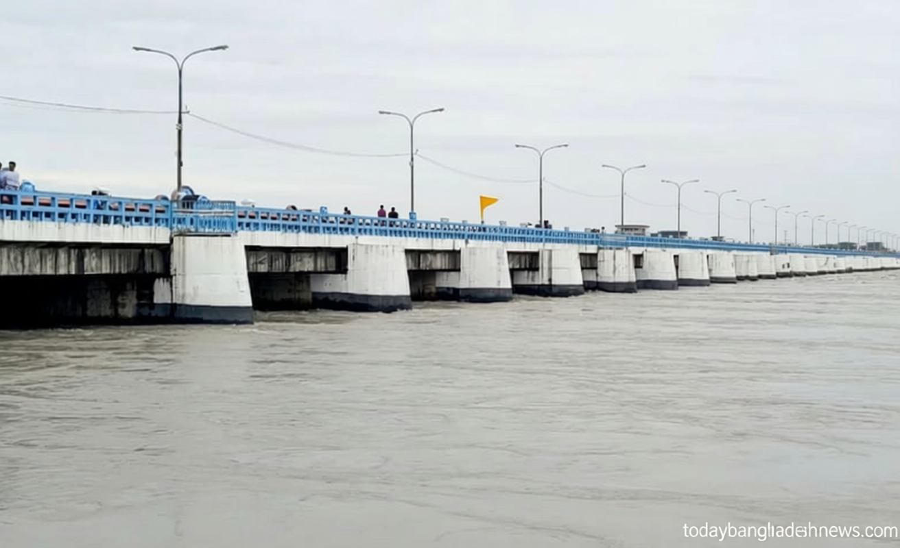 তিস্তার পানি বিপৎসীমার কাছাকাছি, বন্যার শঙ্কা