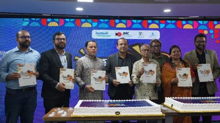 ‘আমাদের বছর কুড়ি’: ড্যাফোডিল বিশ্ববিদ্যালয়ে জার্নালিজম বিভাগের পুনর্মিলনী