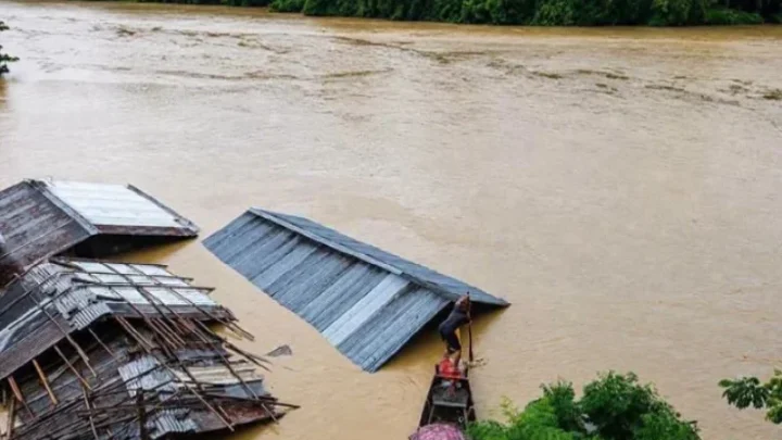 দেশের উত্তর-পূর্বাঞ্চলে বন্যা পরিস্থিতির অবনতি হতে পারে