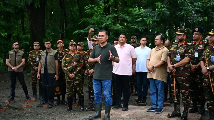 সেনা পরিবারে বেড়ে উঠেছি, তাই সেনাসদস্যদের কাছে এলে শৈশব মনে পড়ে: প্রধানমন্ত্রী