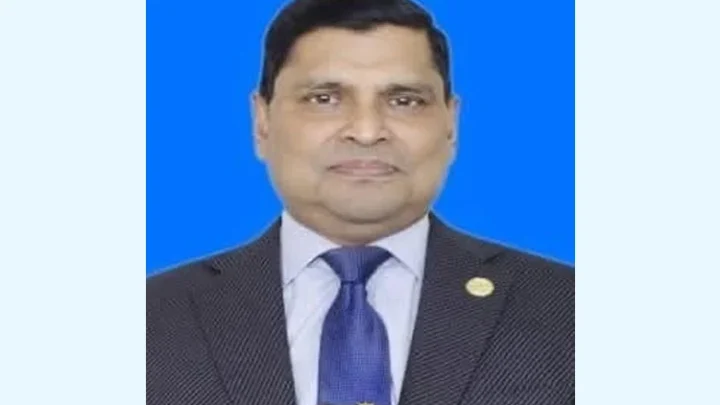 নতুন নৌবাহিনী প্রধান রিয়ার অ্যাডমিরাল মিসবাহ উল আজীম