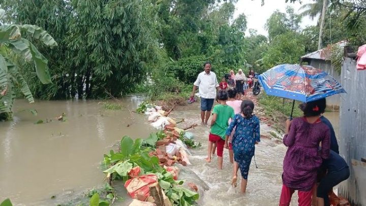 চকরিয়া ও মাতামুহুরীতে বন্যার পানিতে ডুবে দুই শিশুর মৃত্যু
