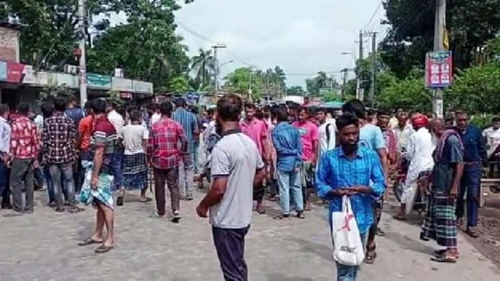বাসের চাপায় প্রাণ গেল দ্বিতীয় শ্রেণির শিক্ষার্থীর