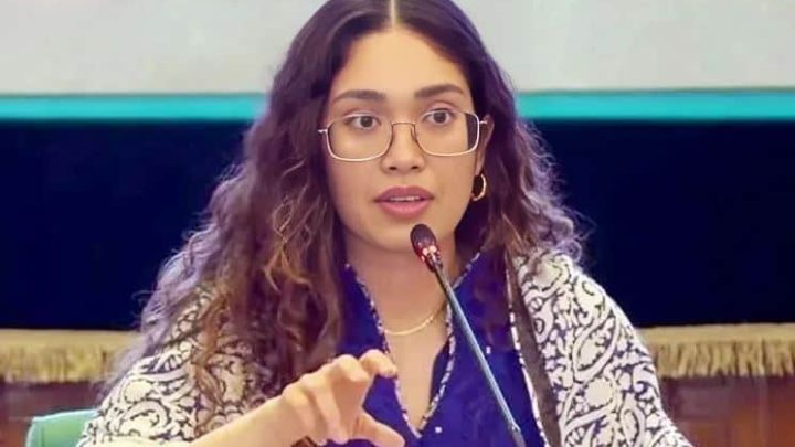 সরকারি সেবায় দালালের দৌরাত্ম্য নিয়ে প্রশ্ন তুলেছেন জাইমা রহমান